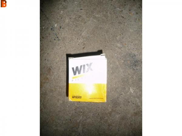 Filtre à carburant WIX :wf8300 OPEL RENAULT NISSAN